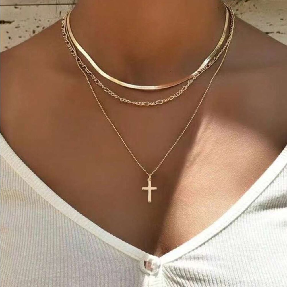 Elegant Gold Layered Necklace Set R168